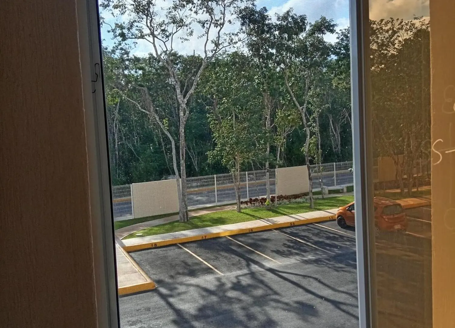 The Backpacker Nomad Green Apartment 칸쿤